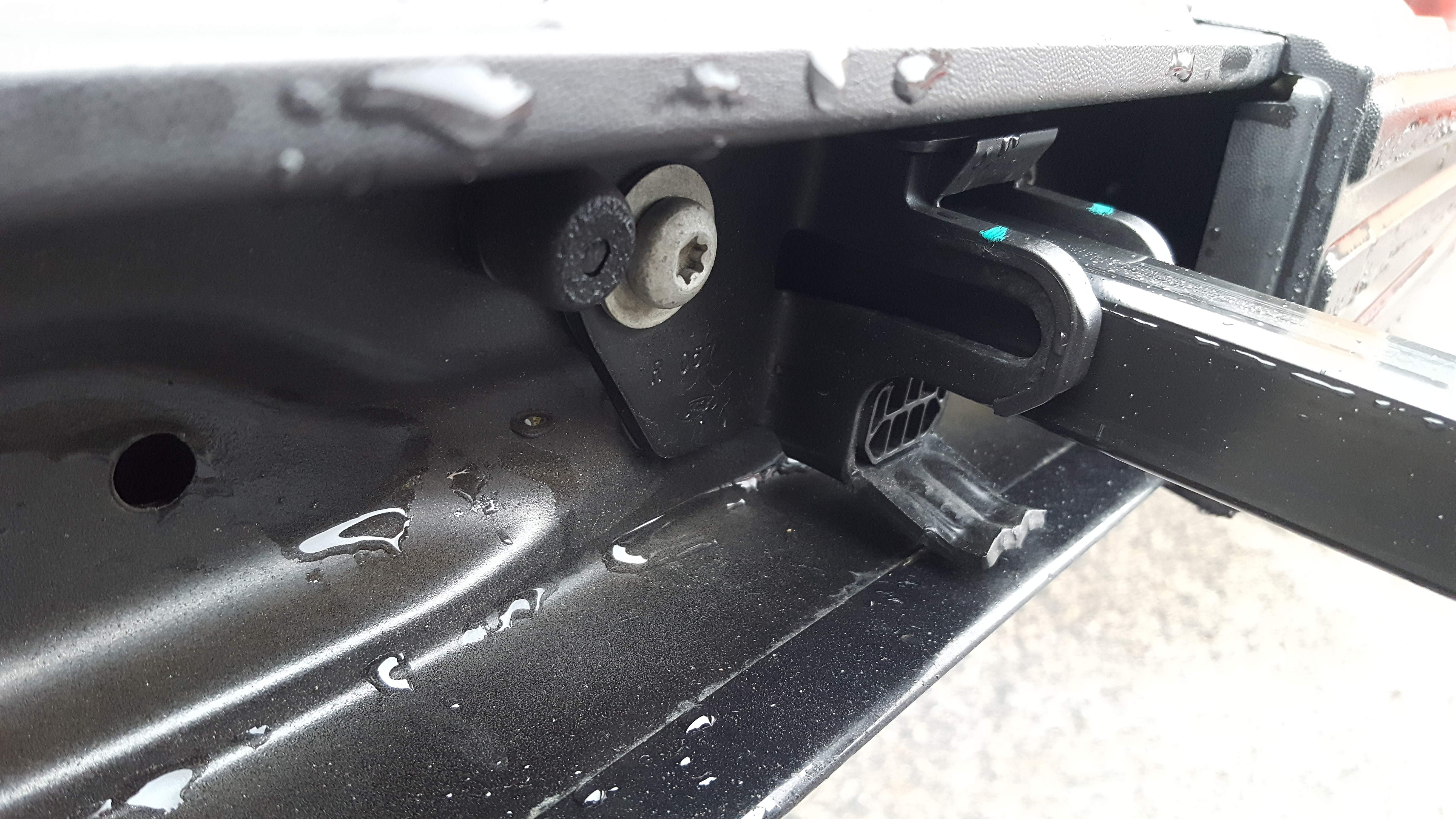 Identify this part in 2013 Tailgate Ladder - F150online Forums