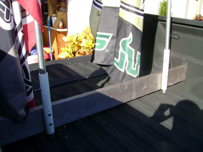 truck flag pole