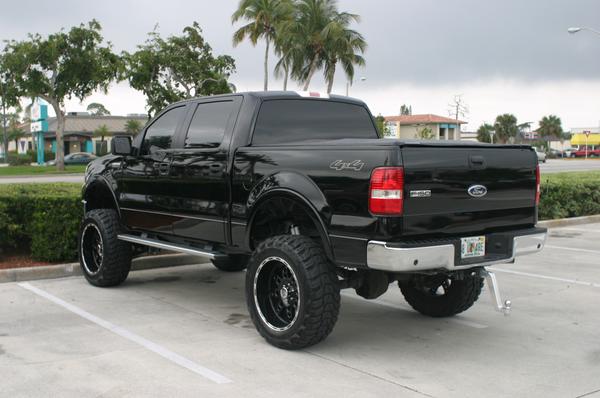 pics finally detailed now its raining. - F150online Forums