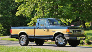 Check Out This Pristine 1988 Ford F-150 V8 4X4