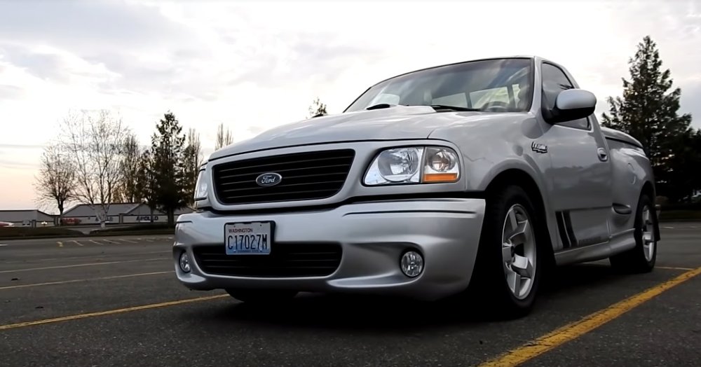 Clean 2001 F-150 Lightning Puts on a Smoke Show