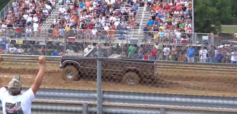 Ford F-150 Mud Bog