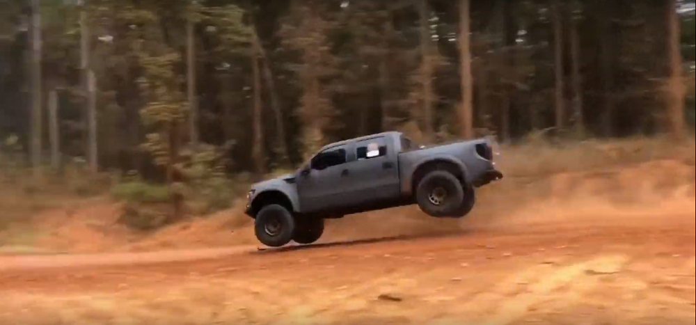 f150online.com First-Generation Raptor Does Two Back-to-Back Jumps