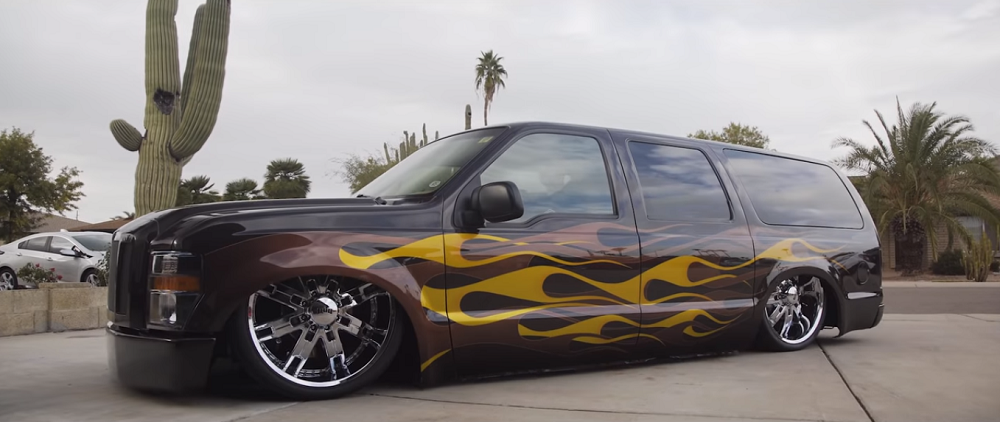 f150online.com Custom Excursion Blends Show Truck Looks with Family-Size Space