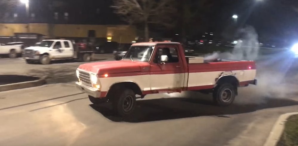 Ford F-150 Burnout