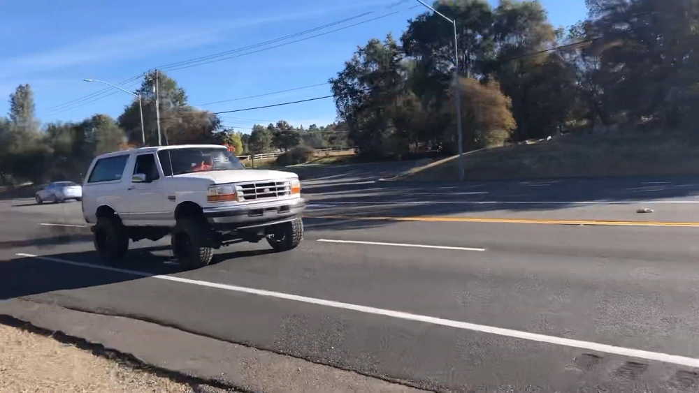 f150online.com Custom Ford Bronco Has the Heart and Bones of an F-250